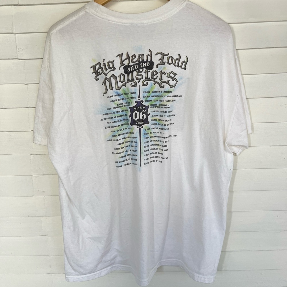 Signed band tee